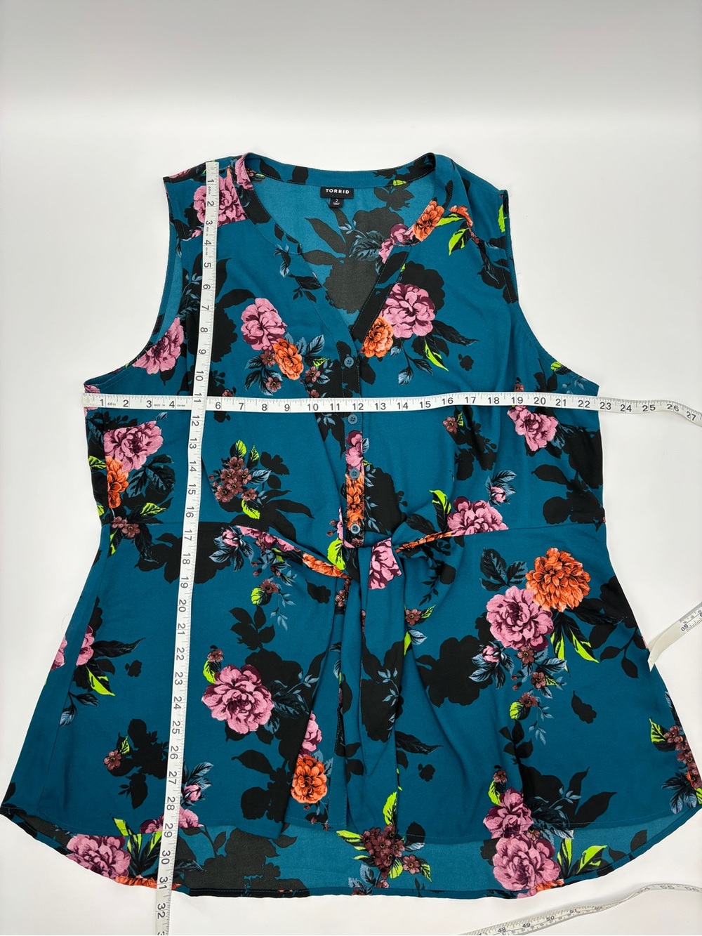 Torrid Teal Floral Tie-Front Sleeveless Top - Picture 12 of 13